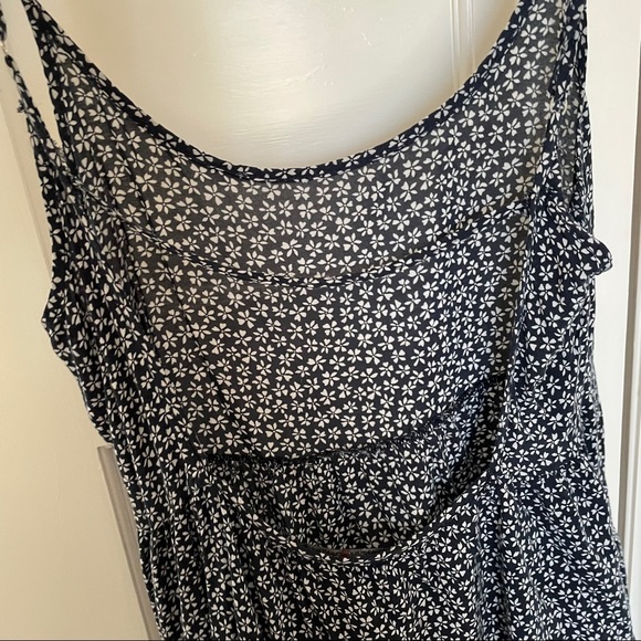 Flower Patterned Dress! - Picture 2 of 5